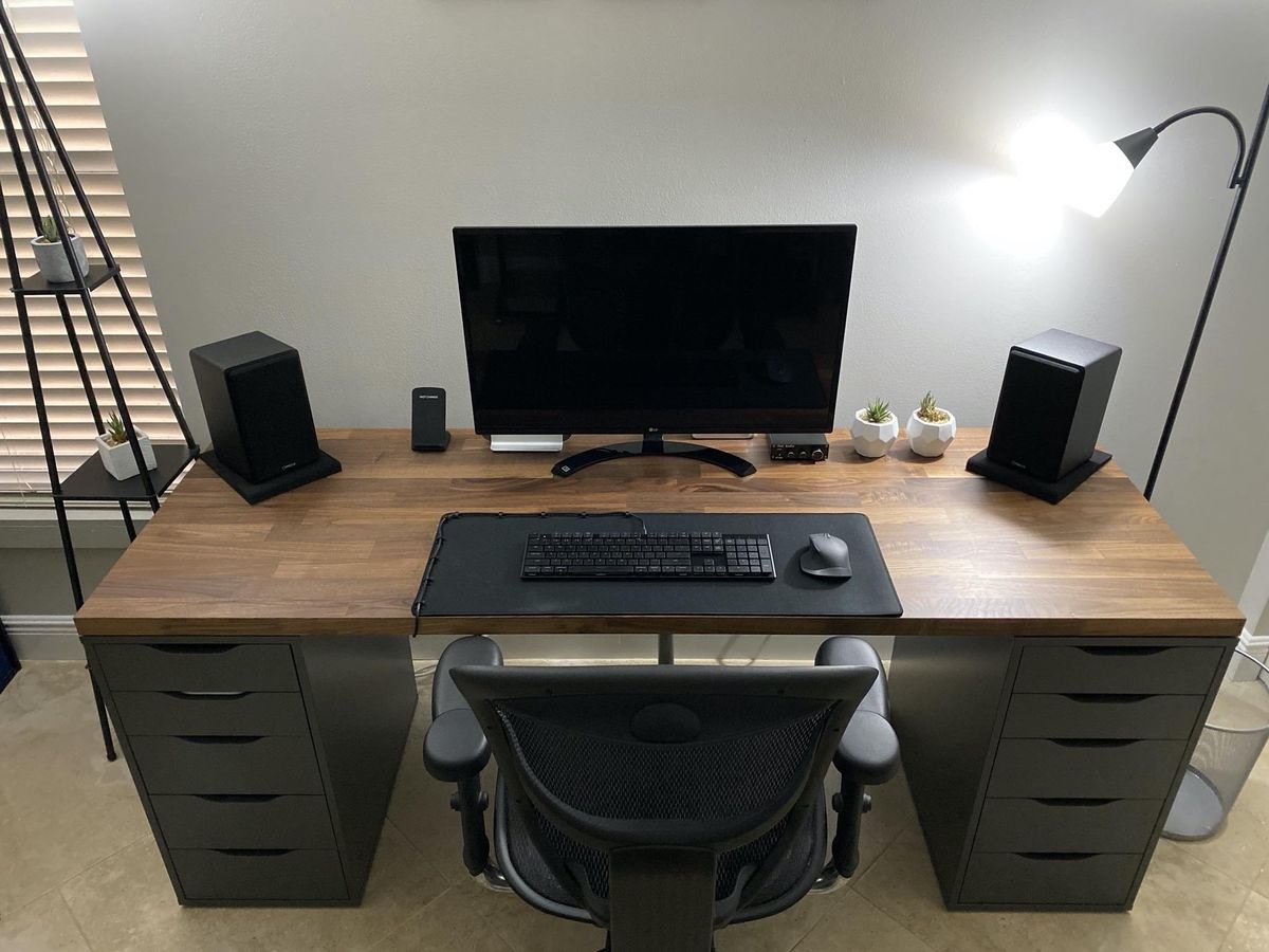 Stallion Gaming Desk4