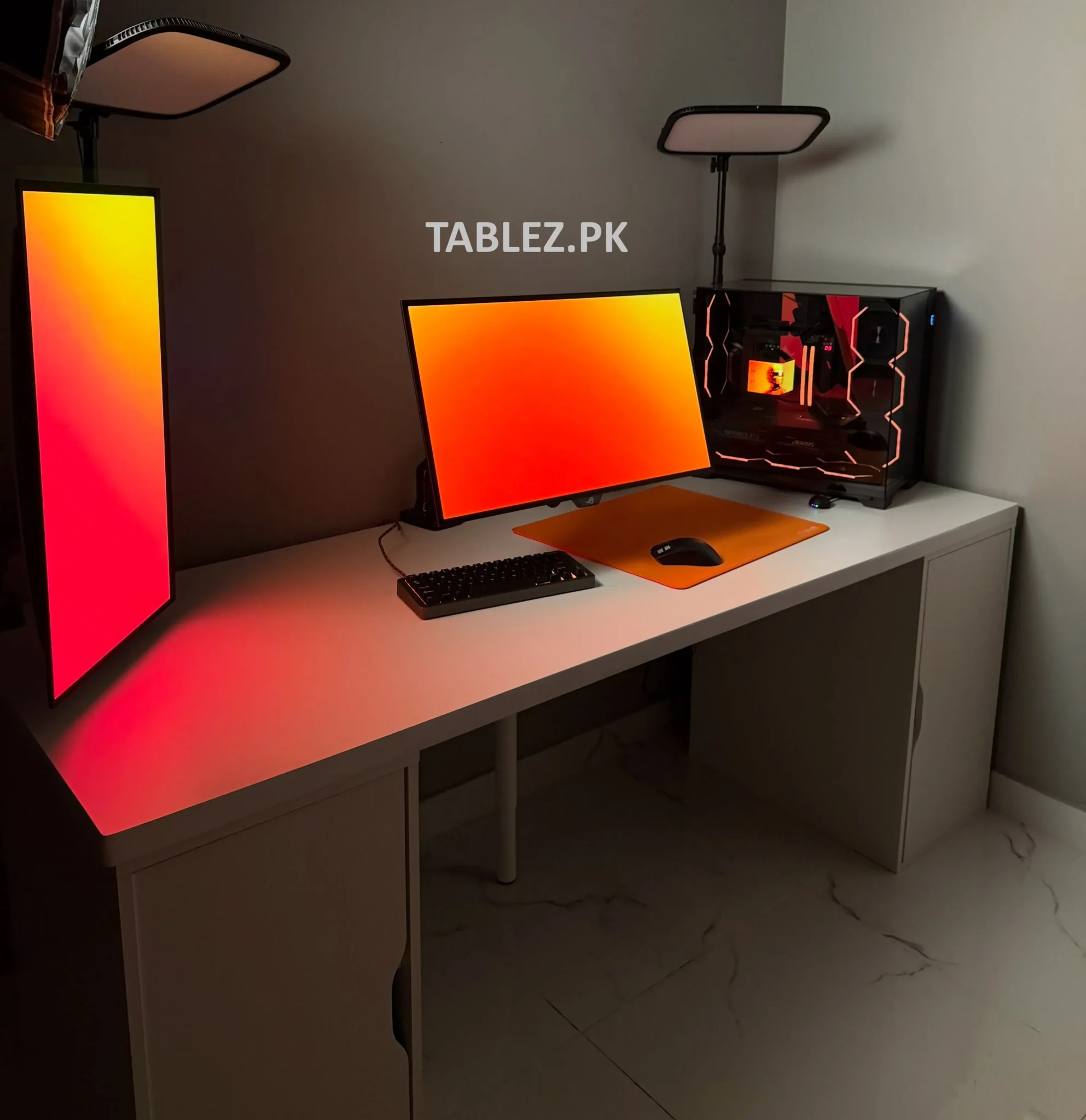 Budget Alex Gaming Desk minimalistic by tablez.pk cheap beautiful modern gaming desk